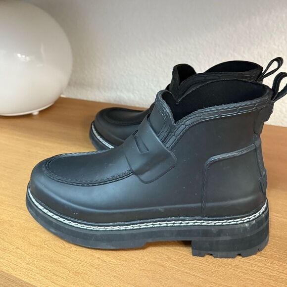 Hunter Black Women's Refined Stitch Detail Loafer Boots Size 7 - Picture 3 of 7